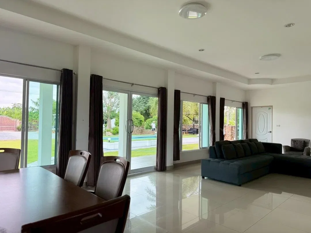 A place รูปที่ 9