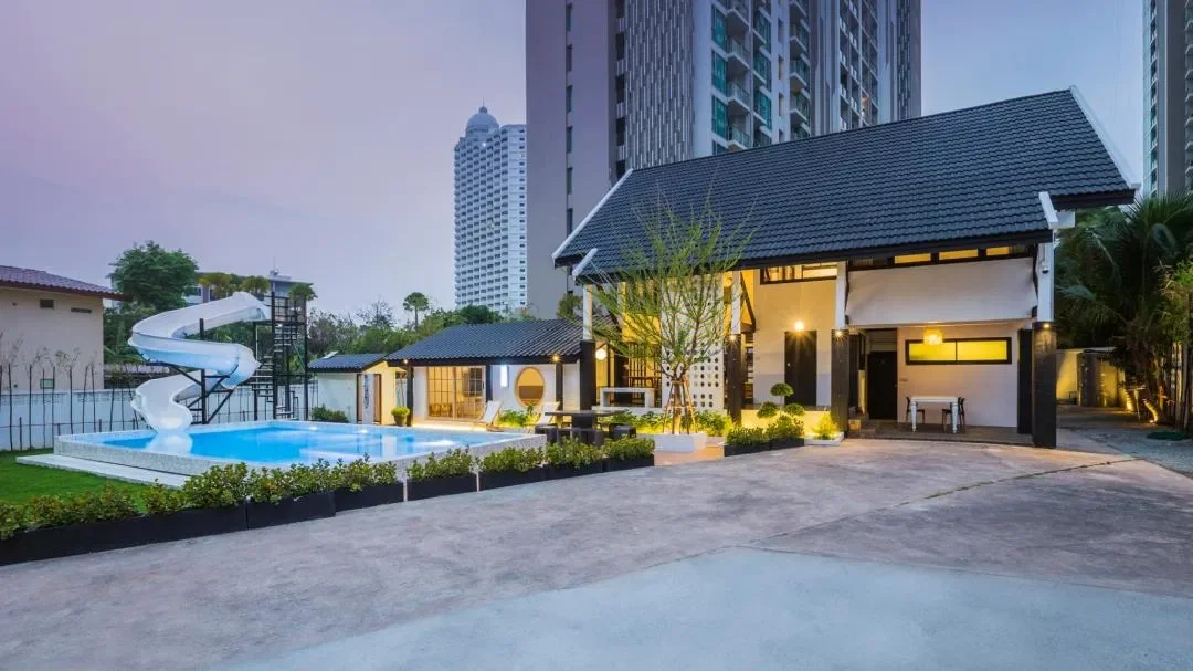 SAGA POOL HOUSE พัทยา สูงสุด 15 คน