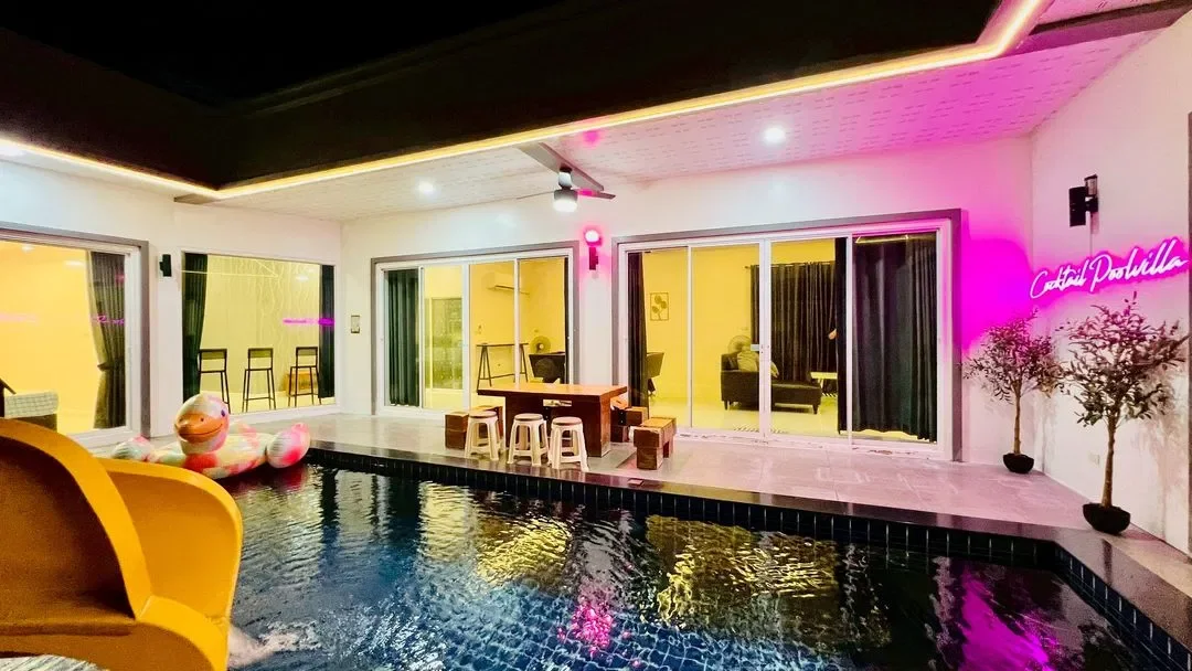 Cocktail House รูปที่ 28
