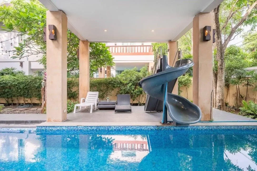 ศรีดารา Pattaya Up to 35 guests