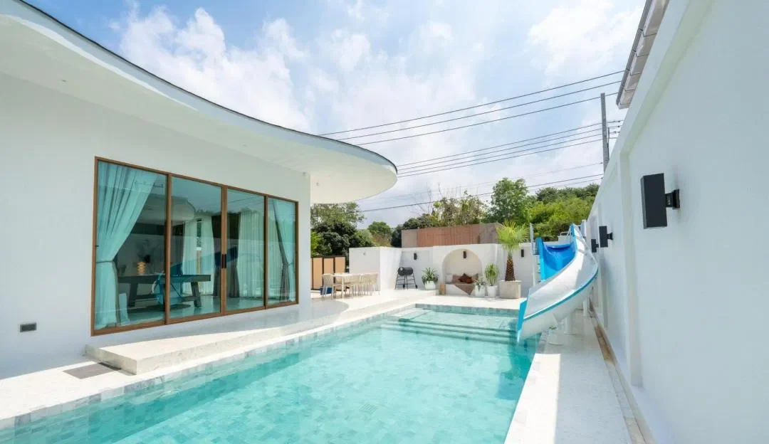 White villa Jomtien พัทยา สูงสุด 14 คน