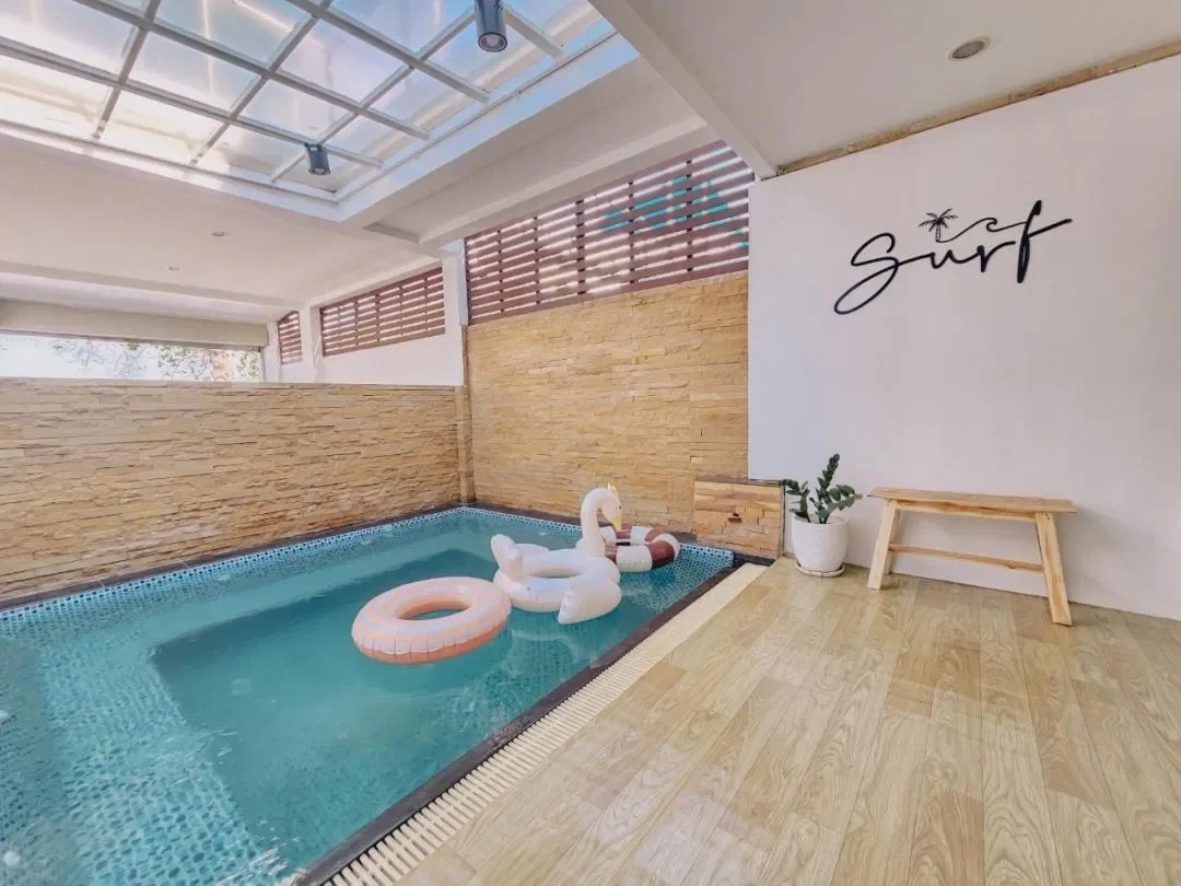 Surf Villa Bangsaray สัตหีบ สูงสุด 10 คน