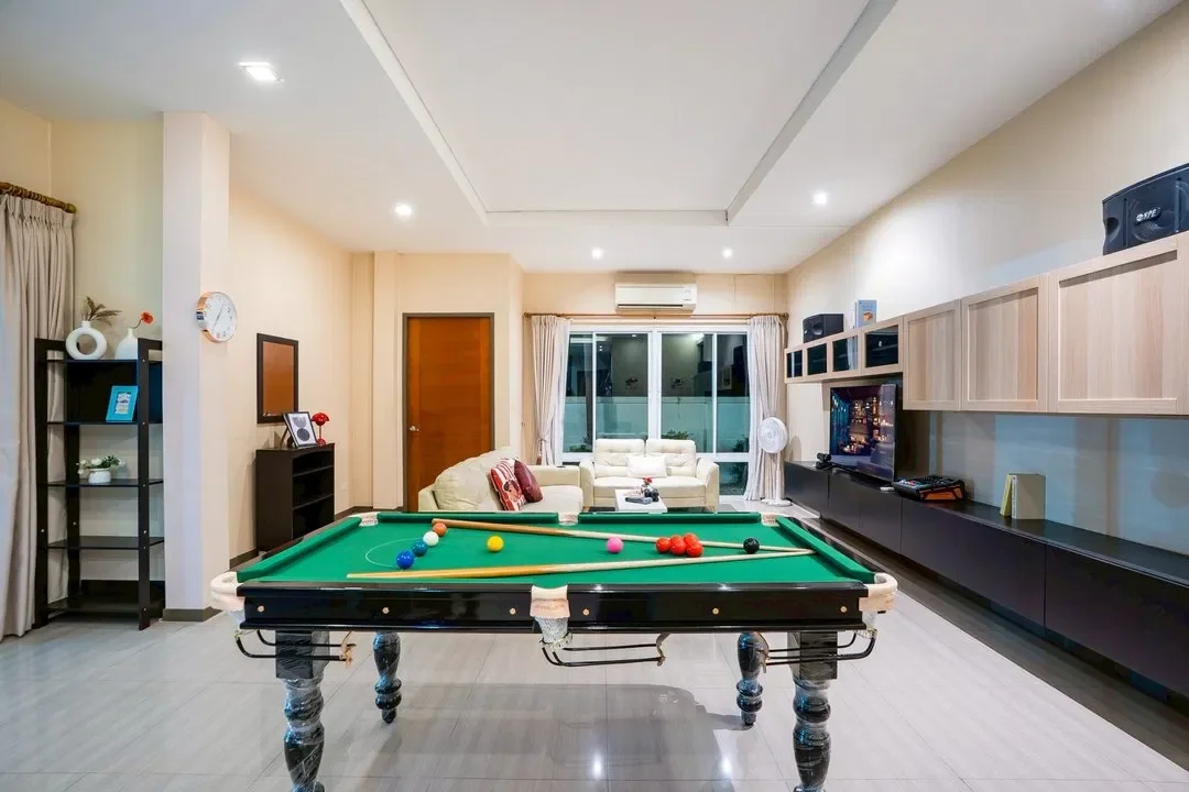 Wealthy House รูปที่ 2
