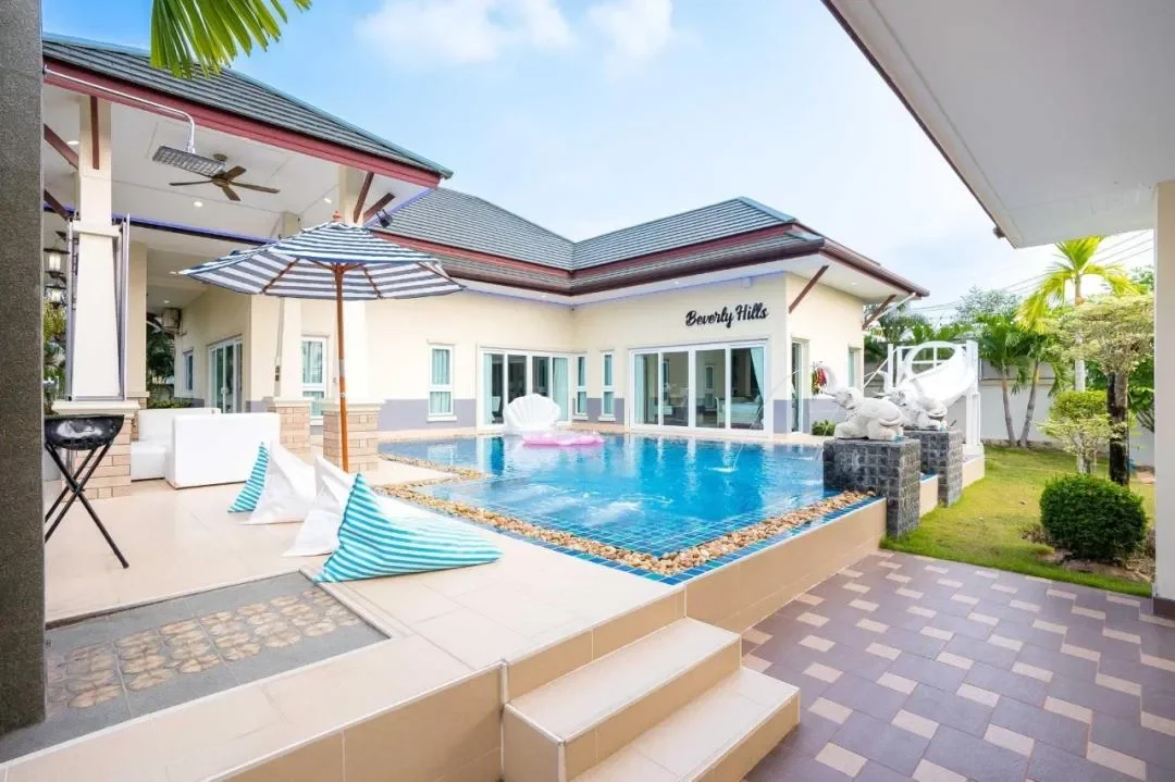 Beverly Hills รูปที่ 21