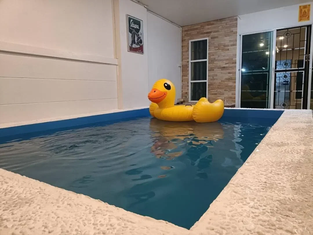 NB bangsean house Poolvilla @KL8 บางแสน สูงสุด 15 คน