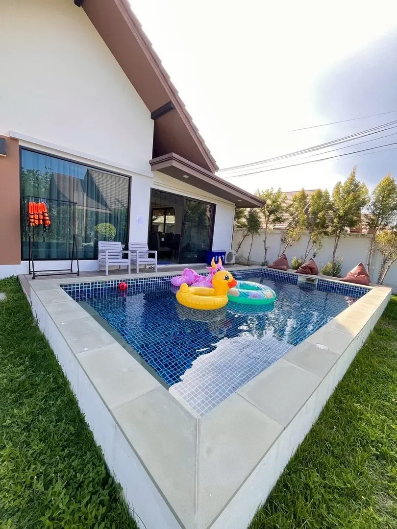 Maple Poolvilla Pattaya พัทยา สูงสุด 8 คน