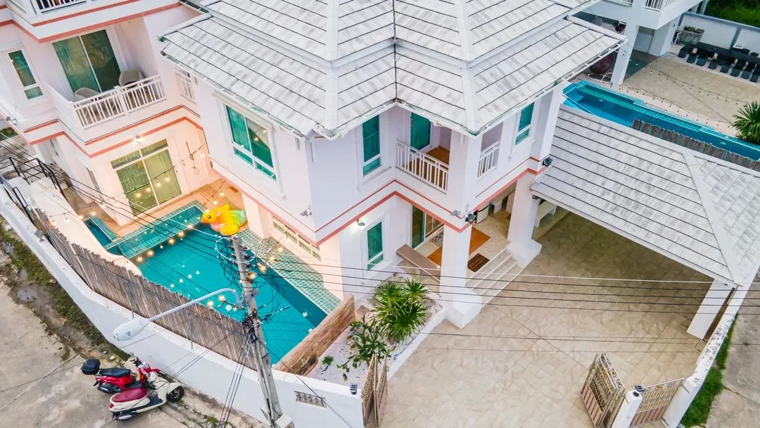 Sea View Pool Villa พัทยา สูงสุด 30 คน
