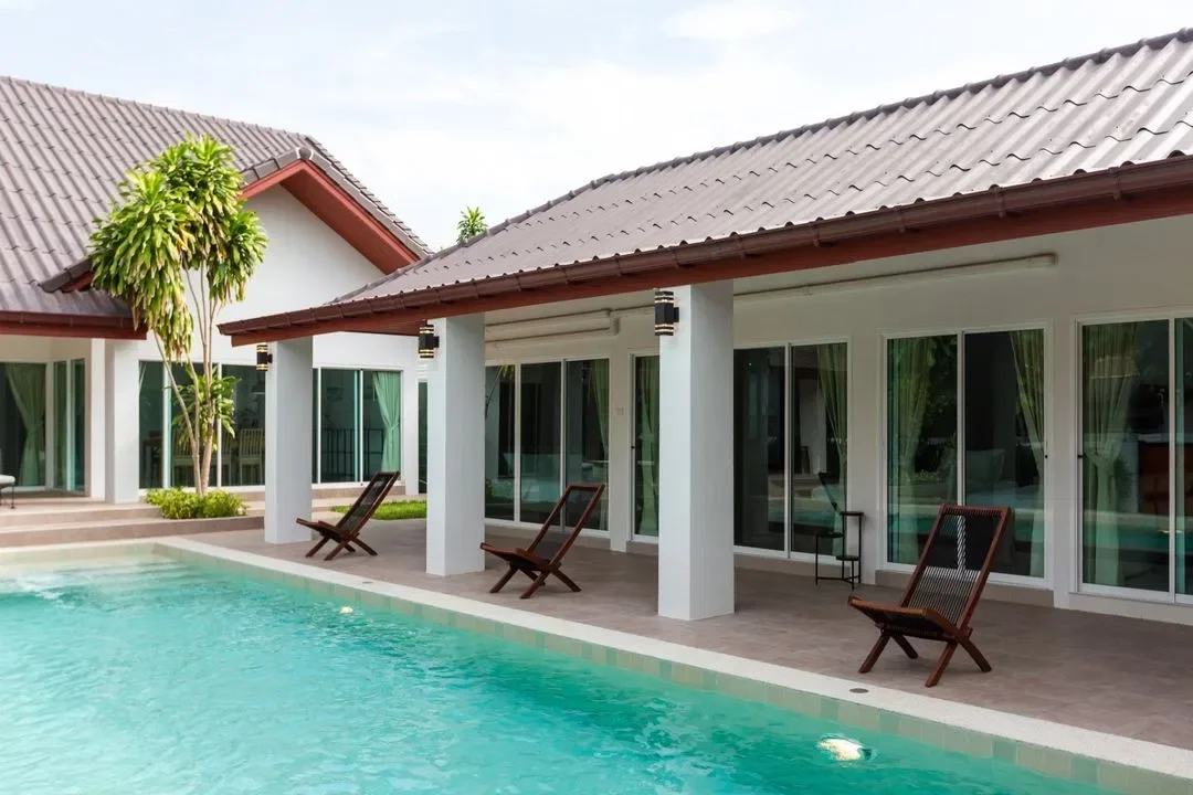 SUN HOUSE (บางเสร่) สัตหีบ สูงสุด 15 คน