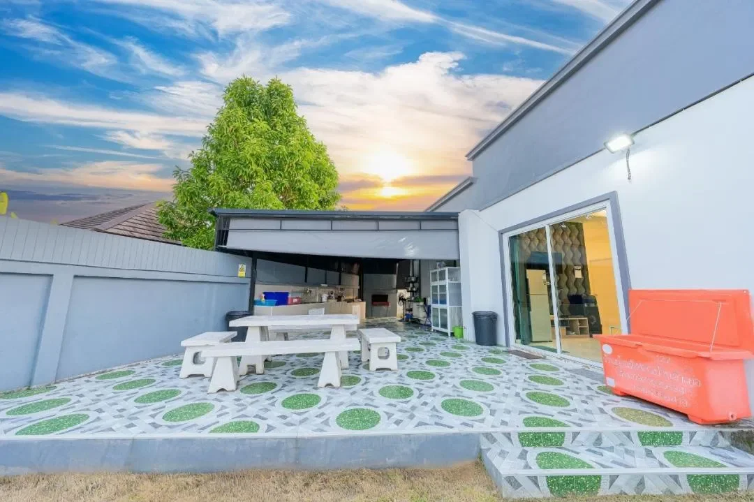 Cocktail House รูปที่ 3