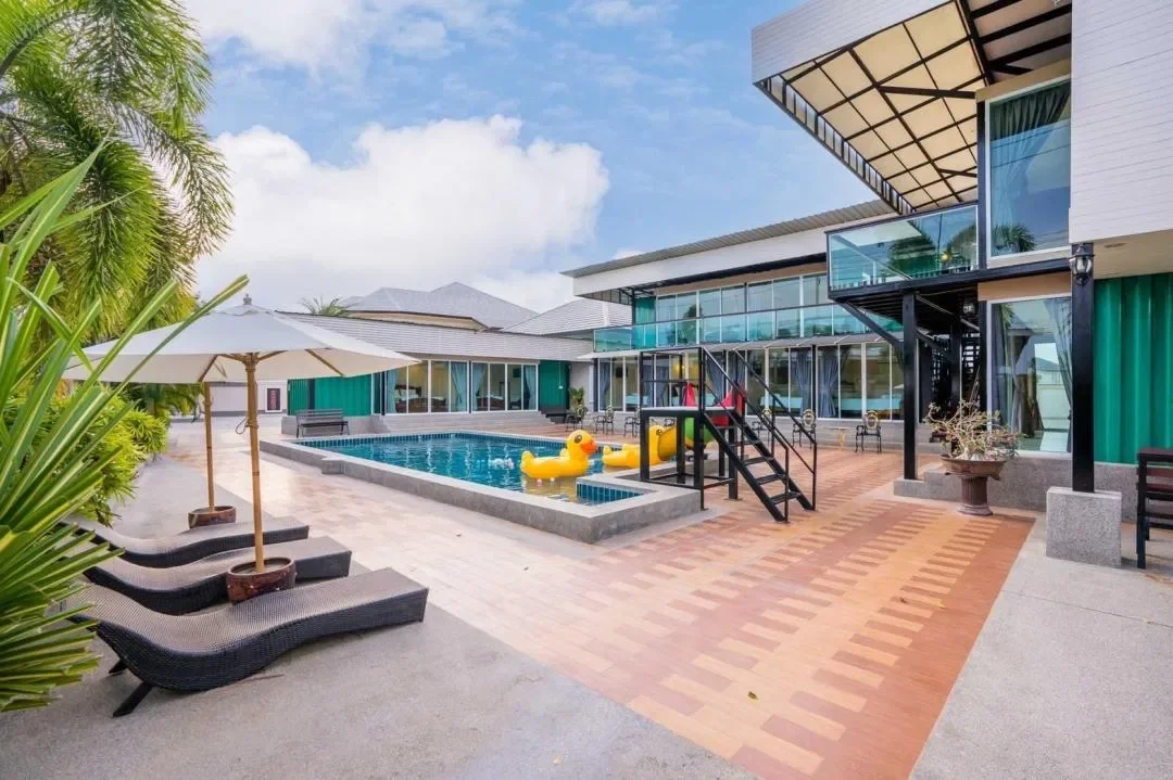 Royal bluetic pool villa by stay classy @Cha-am第11张