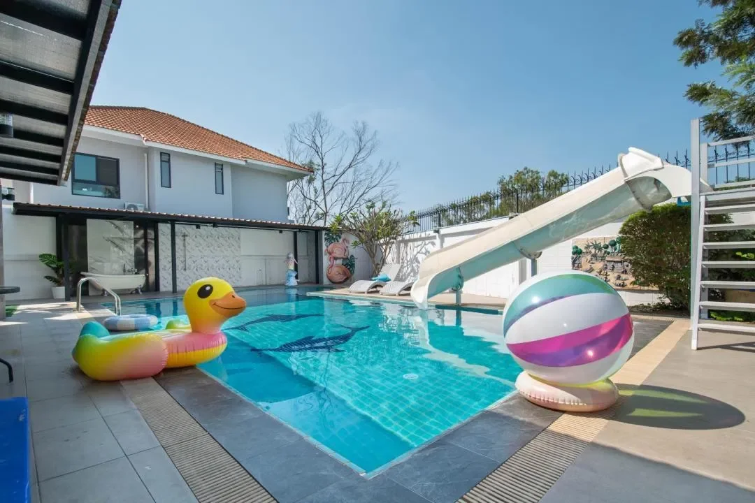D Smile Pool รูปที่ 3