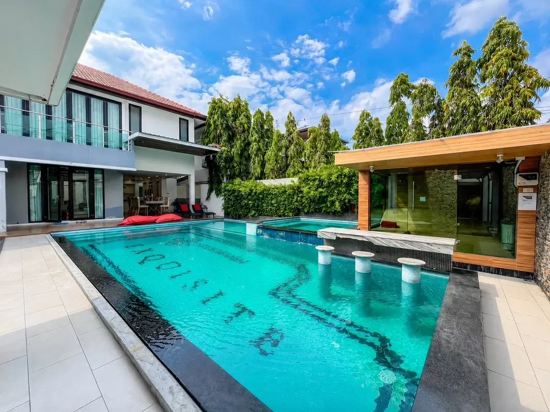Exquisite poolvilla C พัทยา สูงสุด 12 คน