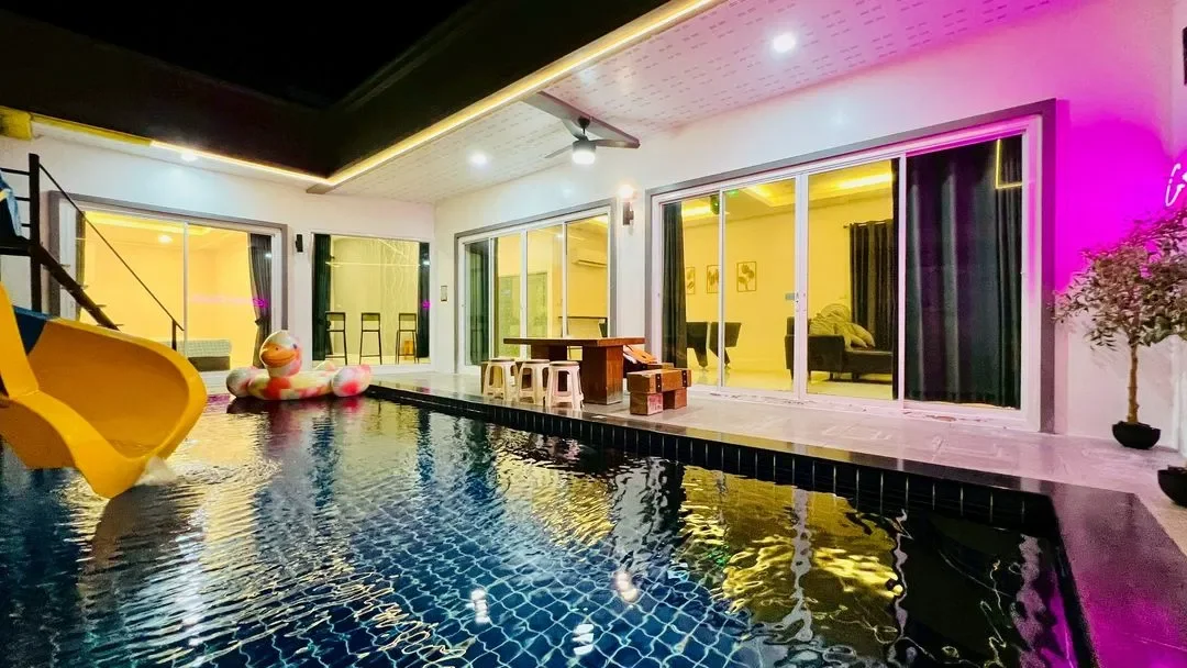 Cocktail House รูปที่ 27