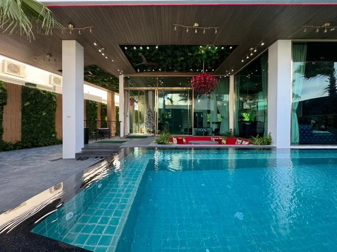 Diamond Pool Villa Pattaya พัทยา สูงสุด 35 คน
