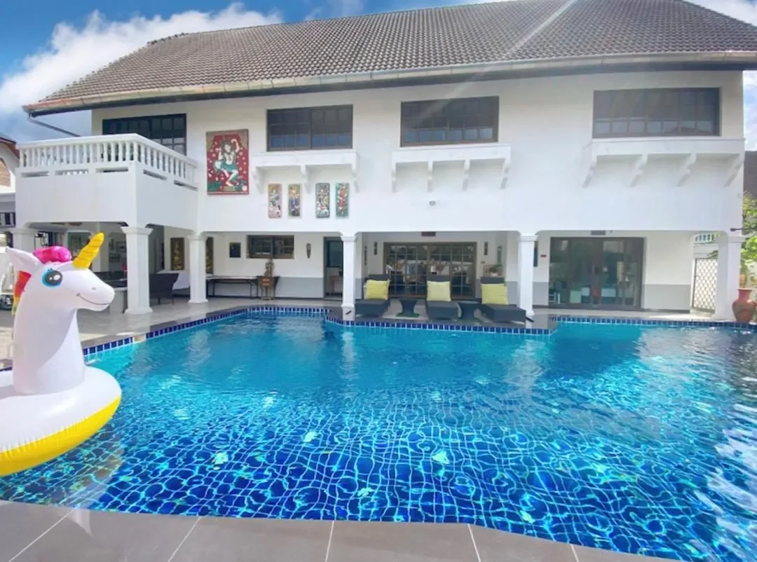 วันวาน Pattaya Up to 23 guests