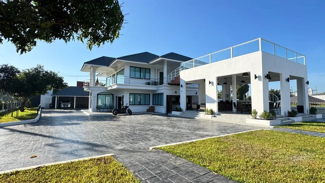Lena Grand Pool Villa Pattaya รูปที่ 3