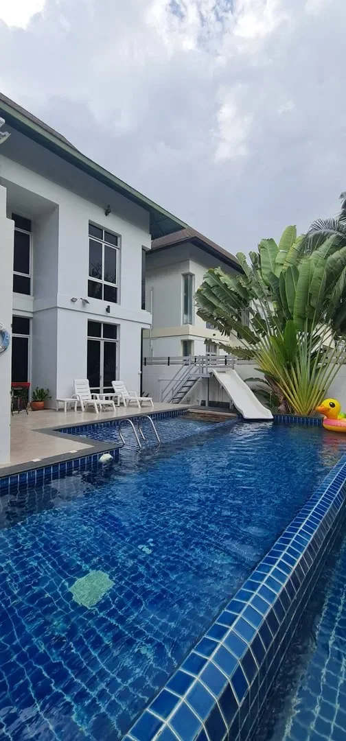 BM POOL VILLA PATTAYA พัทยา สูงสุด 18 คน