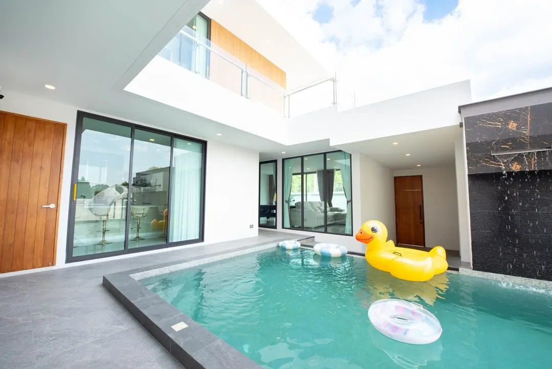 The Hillside Pool Villa พัทยา สูงสุด 20 คน