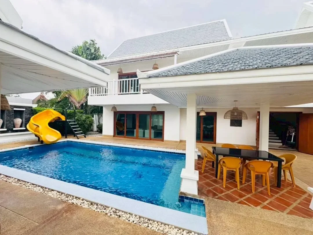 Na Jomtien Villa 2 พัทยา สูงสุด 10 คน