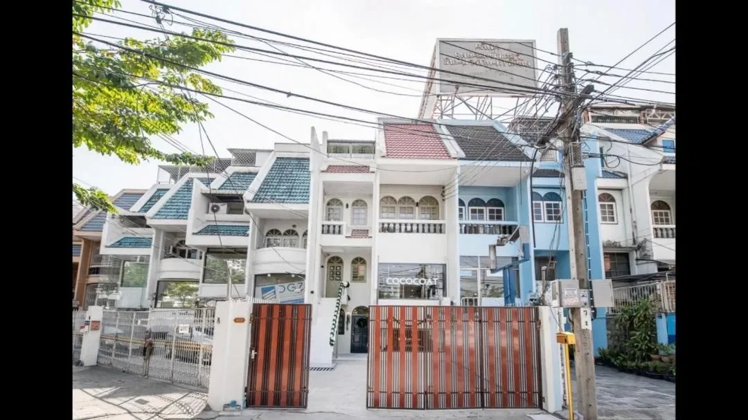4A4B-168 House กรุงเทพ กรุงเทพมหานคร สูงสุด 10 คน