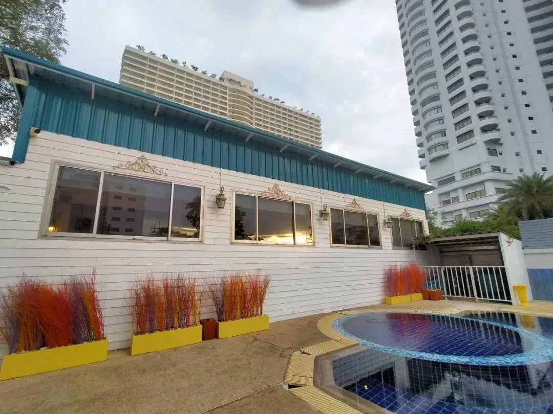 Beery nearly beach รูปที่ 16