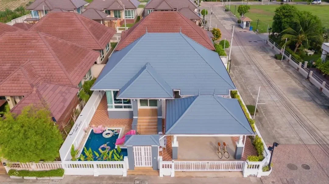 Sea Of Fun Pool Villa สัตหีบ สูงสุด 12 คน