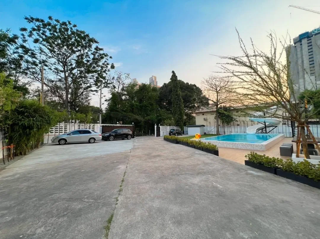 SAGA POOL HOUSE รูปที่ 35