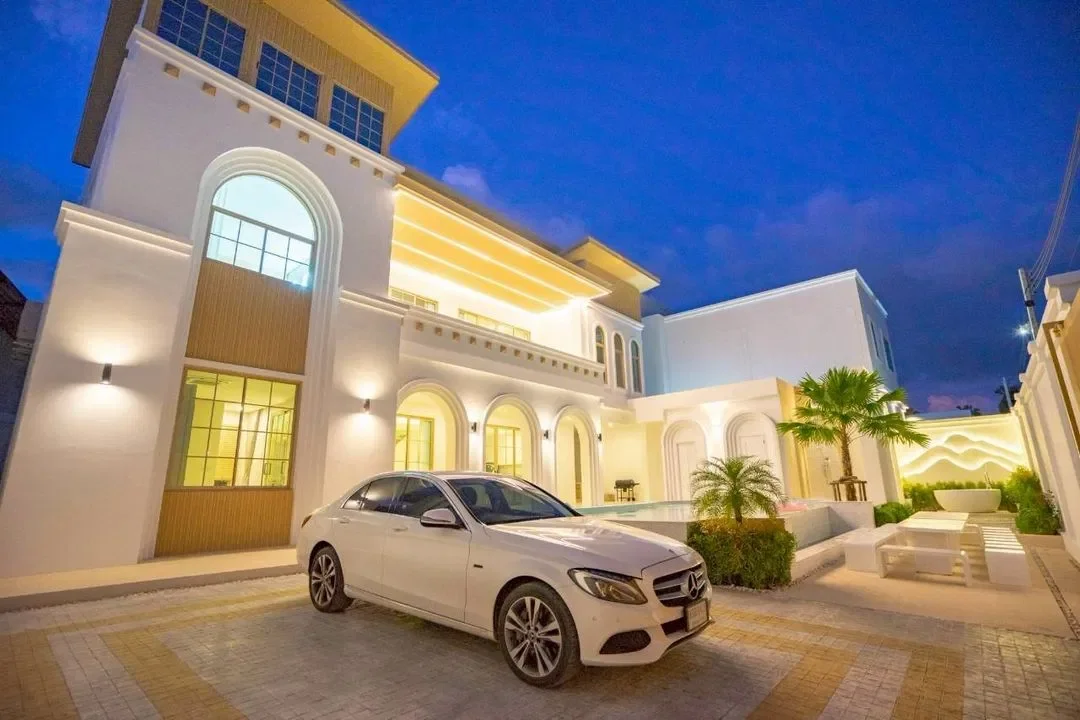 Brown Empire Pool Villa รูปที่ 33