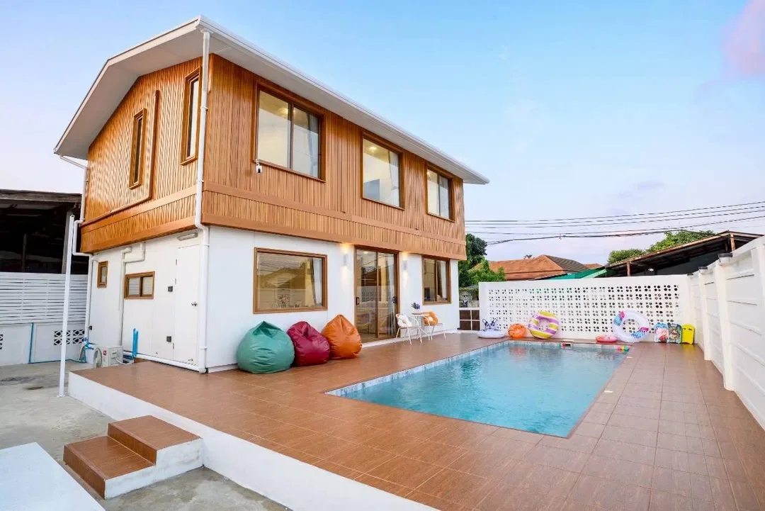 Motto pool villa สัตหีบ สูงสุด 12 คน