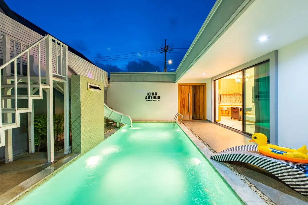 KING ARTHUR POOLVILLA PATTAYA พัทยา สูงสุด 12 คน