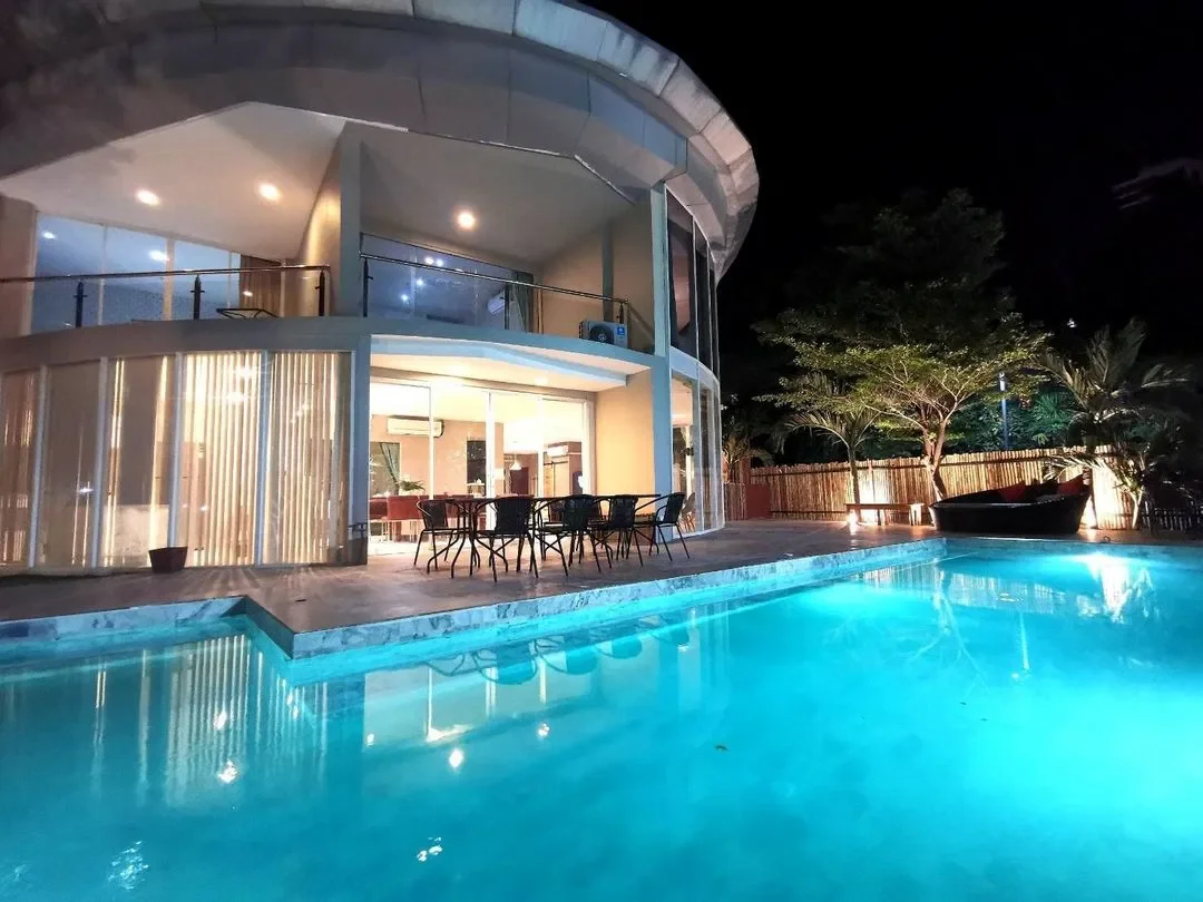 12 BEDROOM GRAND SEA VIEW พัทยา สูงสุด 50 คน