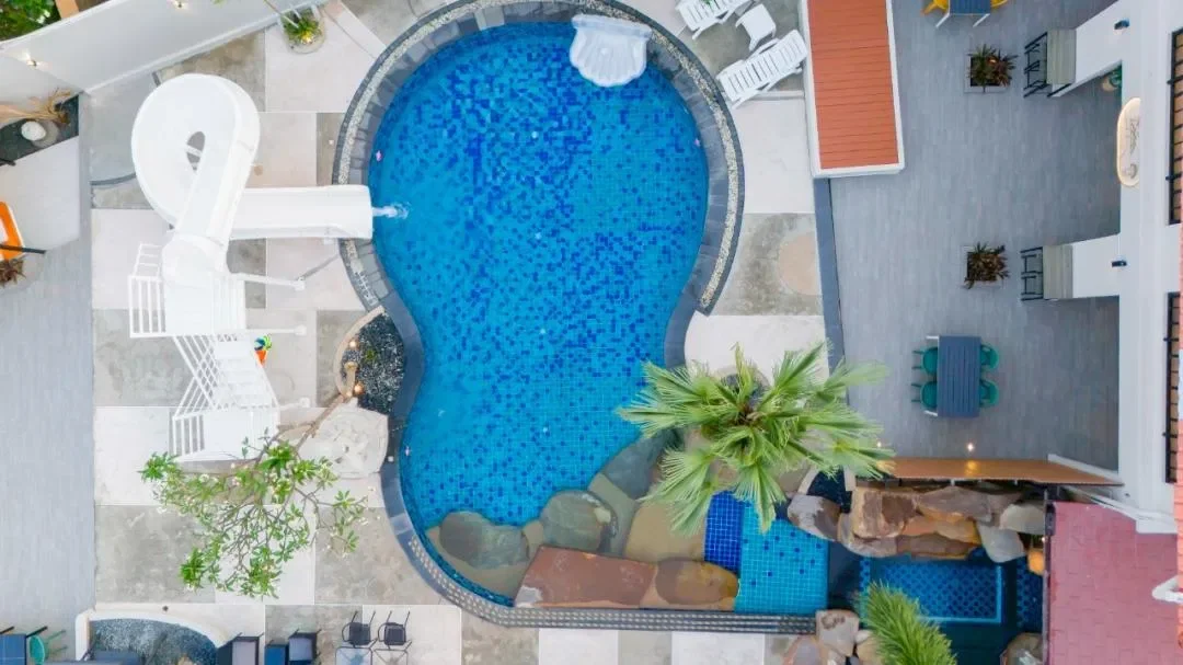 Lunlana Sunset Resort Poolvilla พัทยา สูงสุด 60 คน