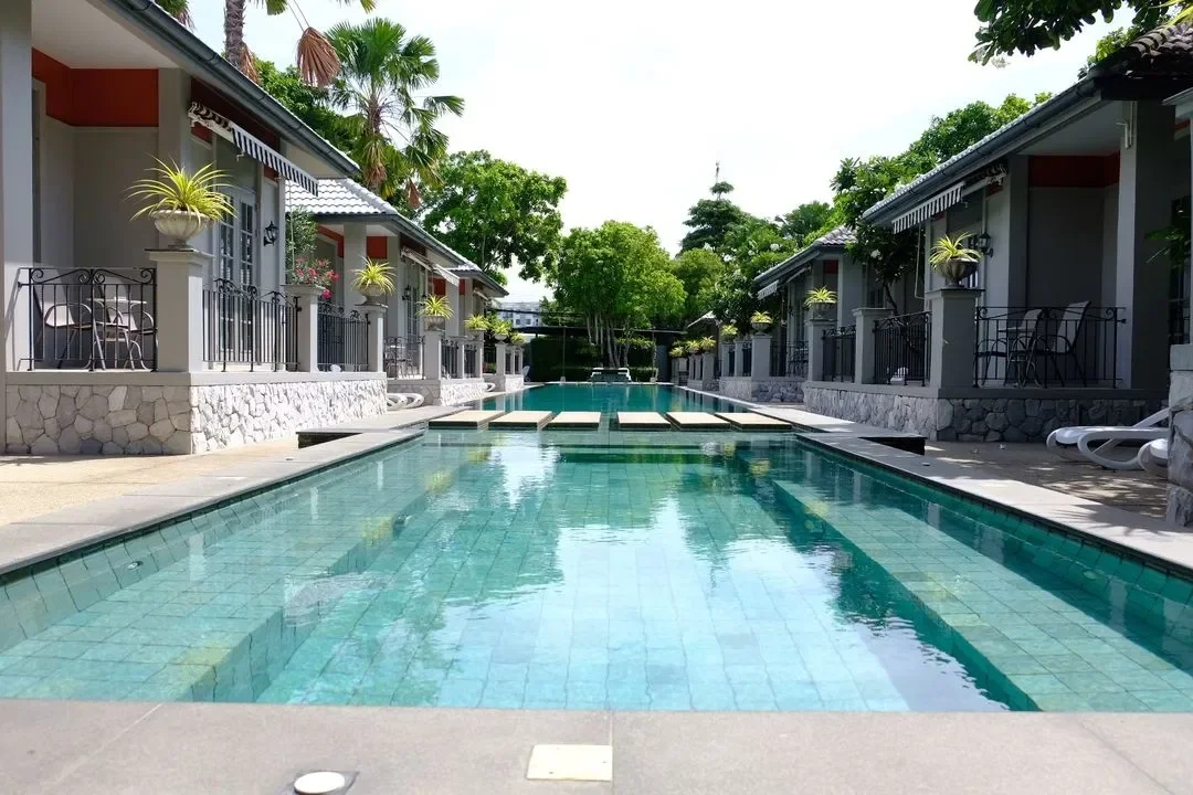The Sala Villa 10 Pattaya Up to 26 guests