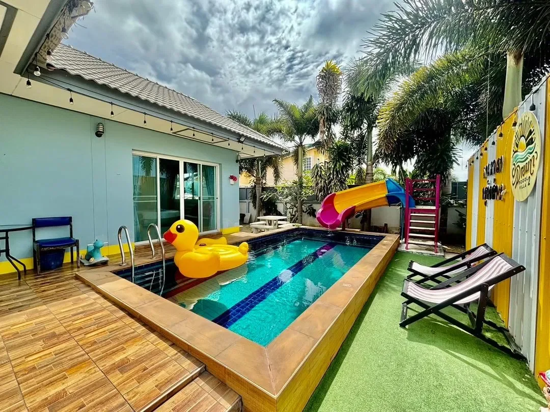 Dream pool villa 2 สัตหีบ สูงสุด 12 คน