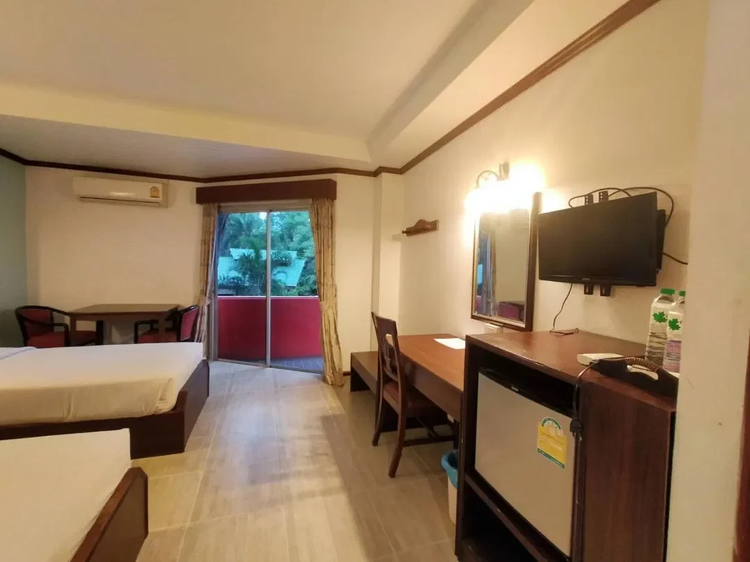 Beery nearly beach รูปที่ 5