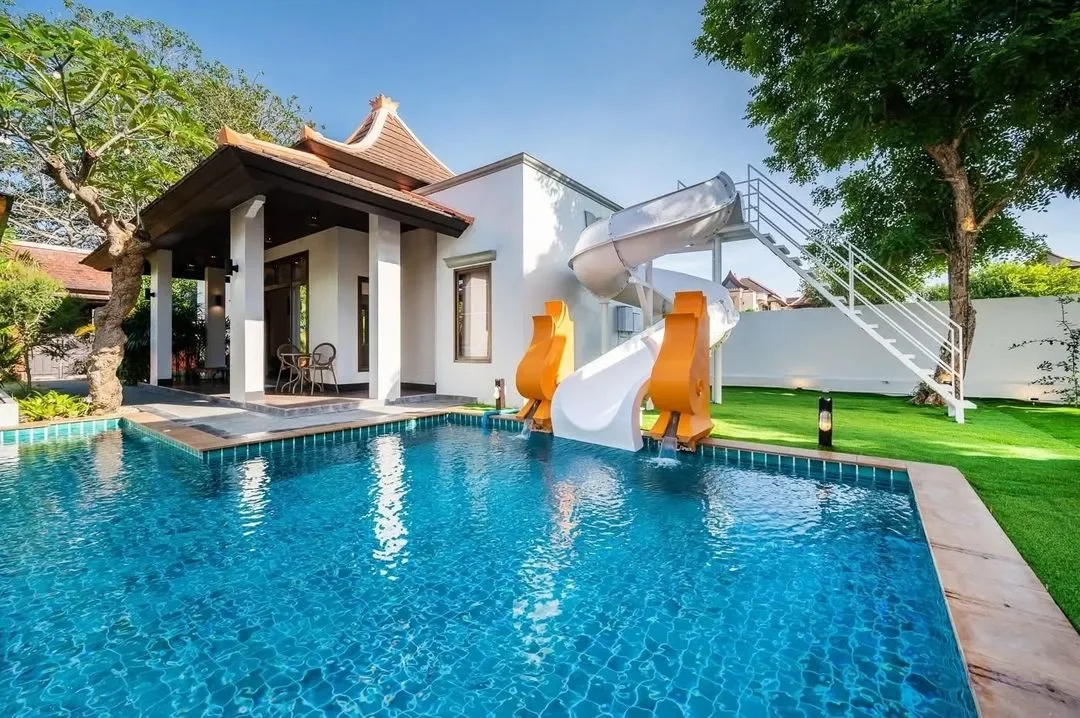 Thai tara pool villa Pattaya Up to 25 guests