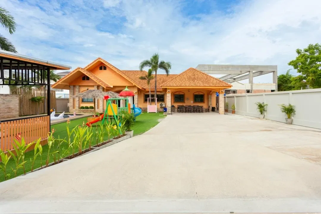 The Orange House รูปที่ 32