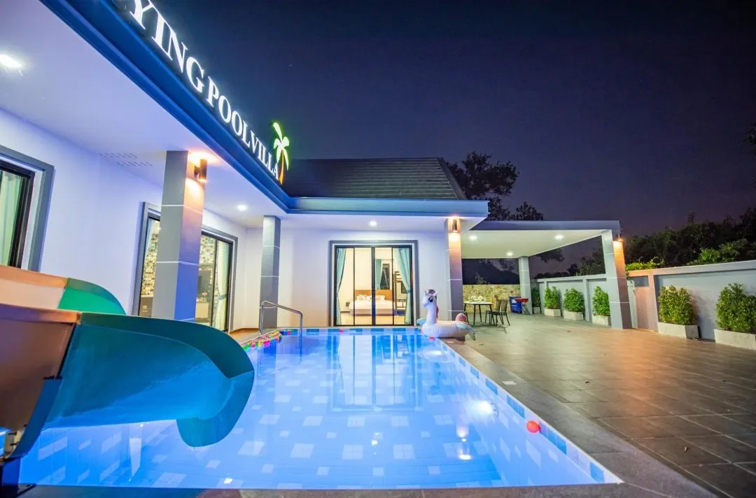 NongYing Pool Villa พัทยา สูงสุด 15 คน