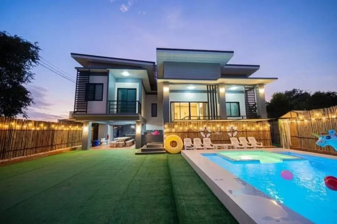 chill pool villa สัตหีบ สูงสุด 10 คน