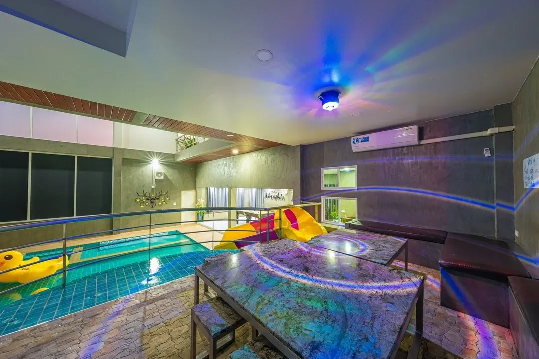 Glass House B8 รูปที่ 28