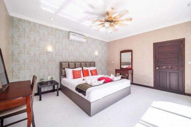 Mayfair รูปที่ 3