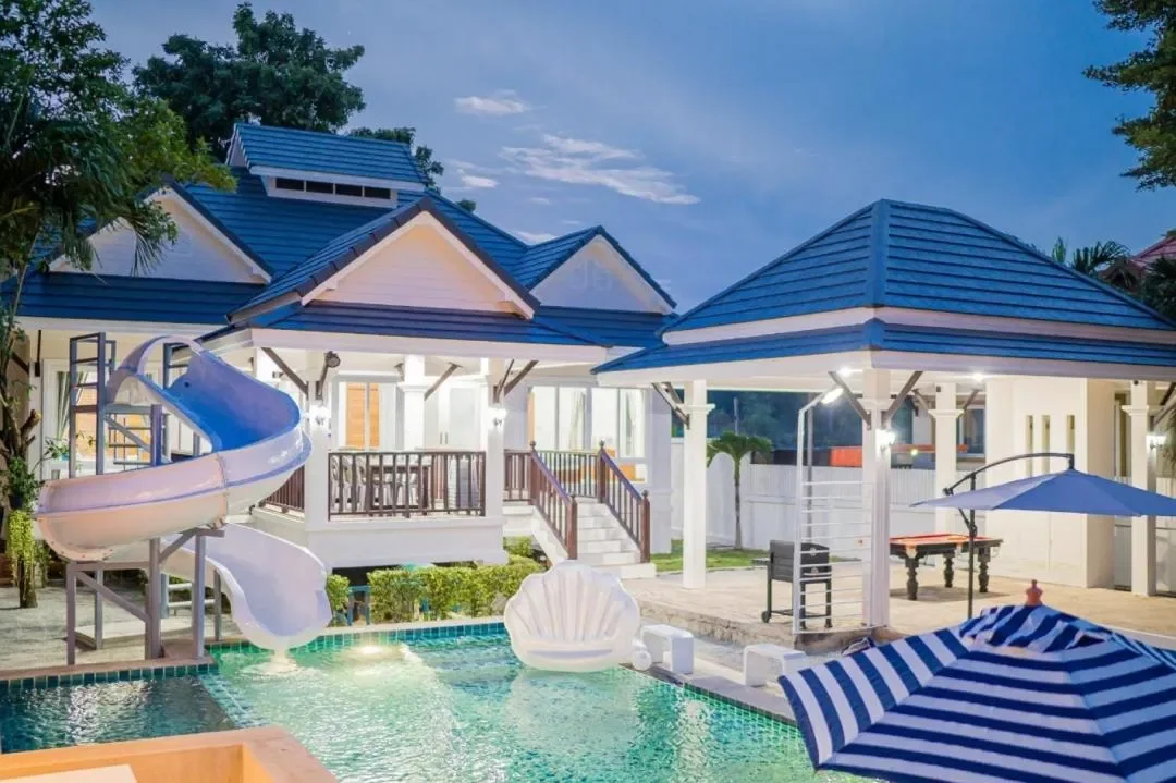 About a beach รูปที่ 34