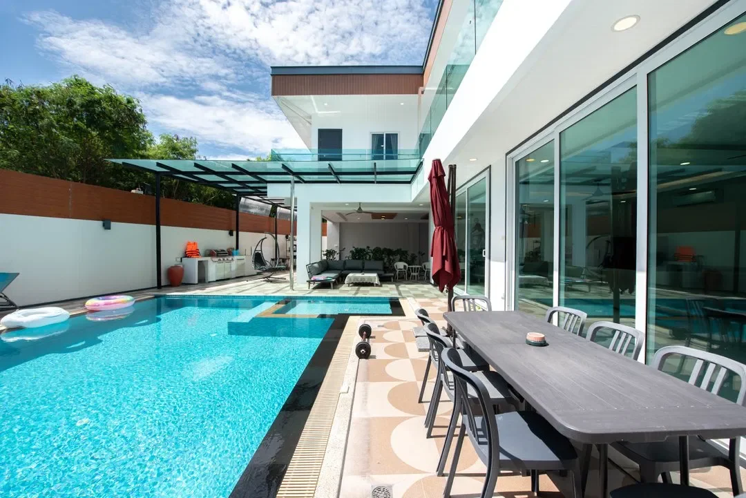 Villa port sand Pattaya Up to 23 guests