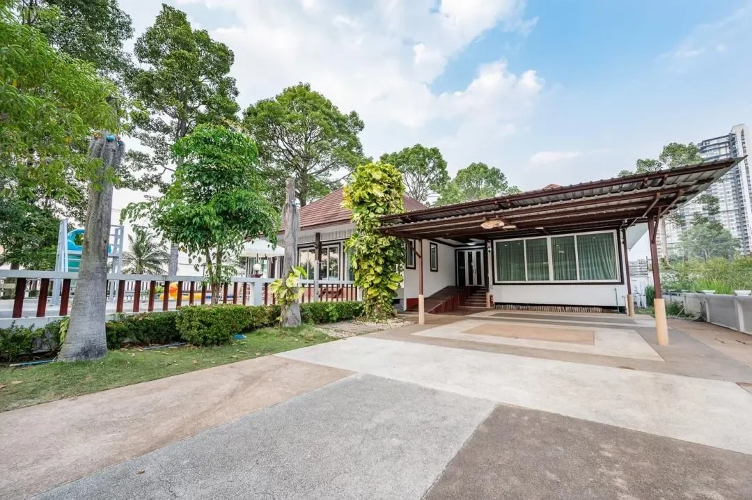RimLay Beachfront Pool Villa รูปที่ 32