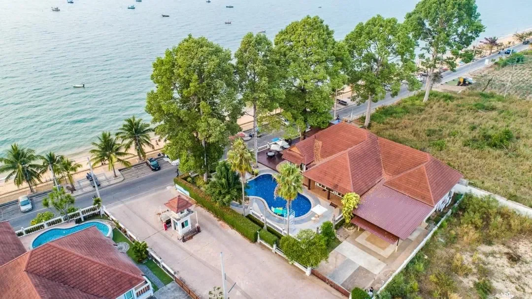 RimLay Beachfront Pool Villa รูปที่ 17