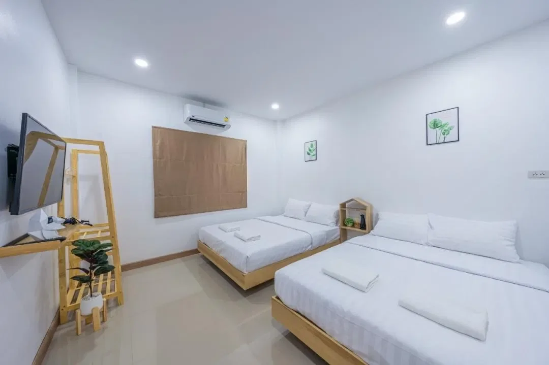 Shining House รูปที่ 2
