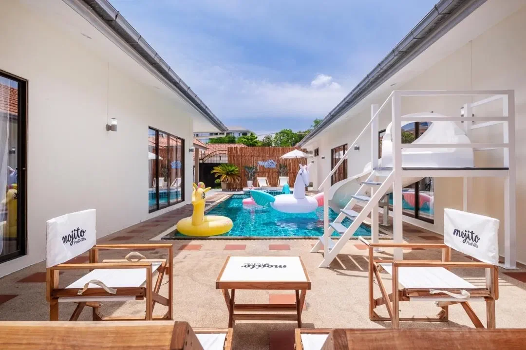 Mojito Pool Villa พัทยา สูงสุด 15 คน