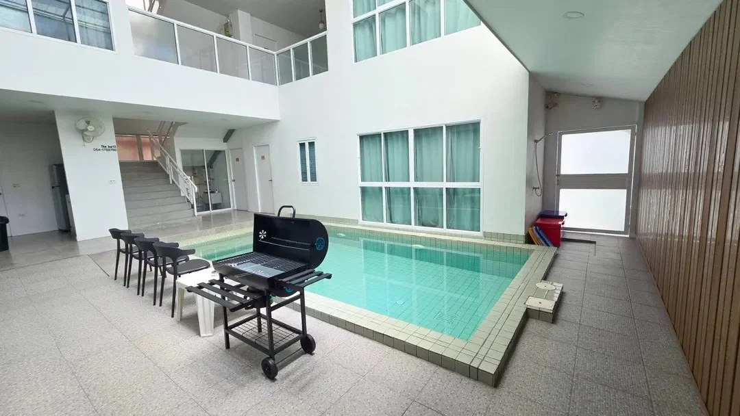 The Inn 10 Pattaya Up to 23 guests