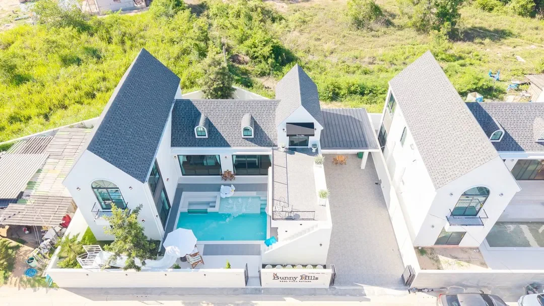 Bunny Hills Pool Villa Pattaya Pattaya Up to 22 guests