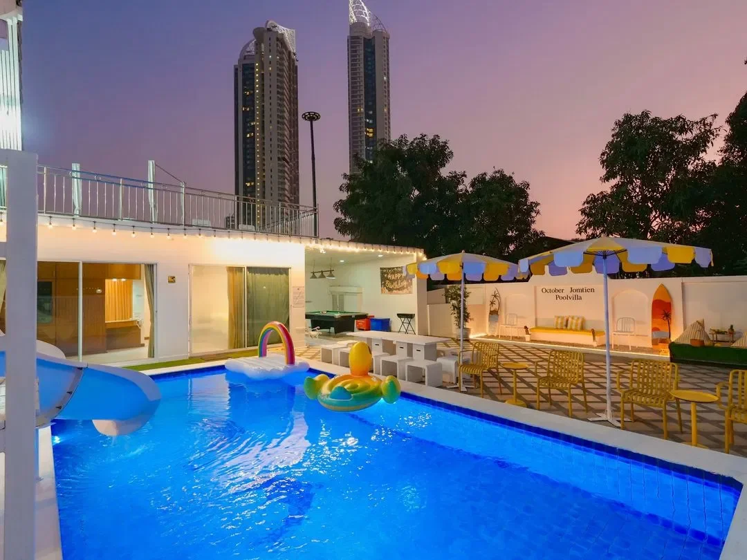 October Jomtien Poolvilla Pattaya Up to 15 guests